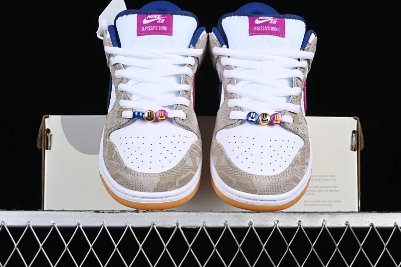 All Categories Nk SB Dunk Series Nk SB Dunk Low Low-top sneakers F version Rayssa Leal x Nk SB Dunk Low Rayssa Leal co-branded SB low-top casual sneakers FZ5251-001